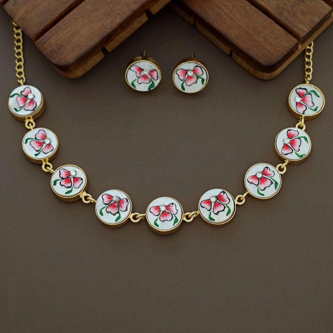 Circle MOP Hand Painted Choker With Stud