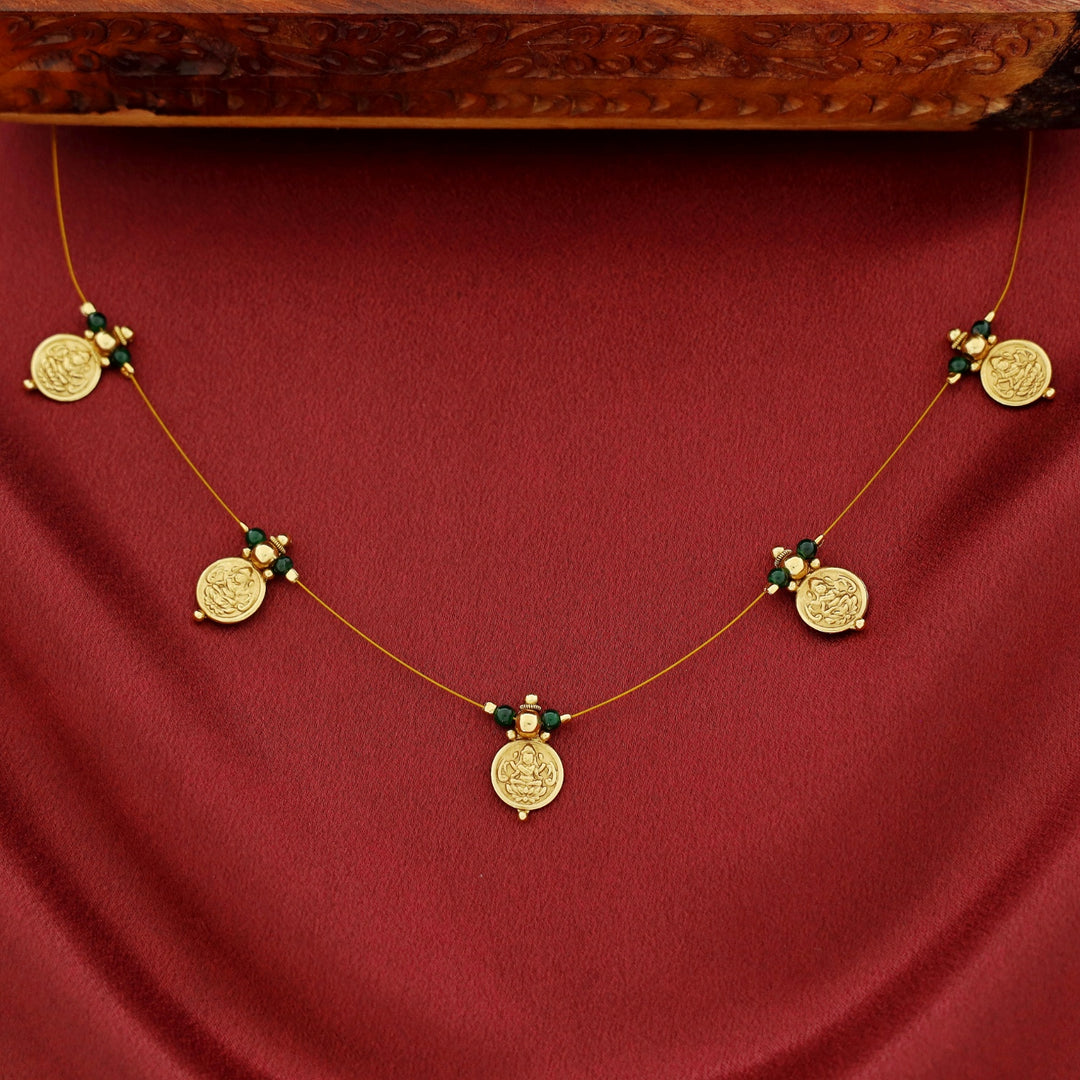 Dhanvi 5 Kashi Beaded String Neckpiece