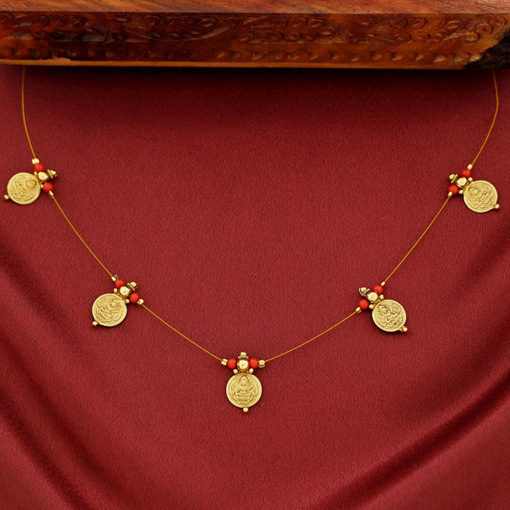 Dhanvi 5 Kashi Beaded String Neckpiece