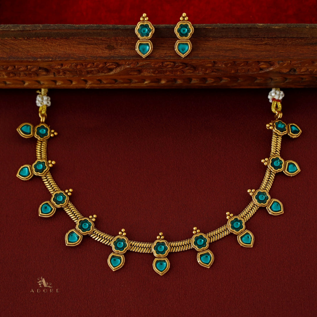Samrita Yugma Neckpiece with Earring