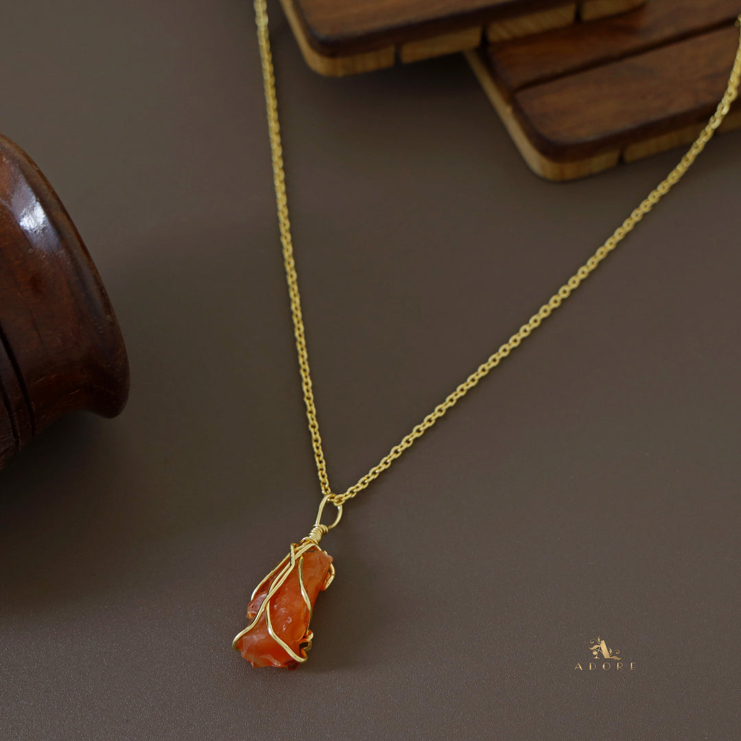 Zinnia Binded Raw Stone Neckpiece