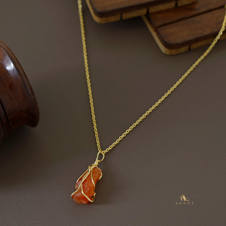 Zinnia Binded Raw Stone Neckpiece