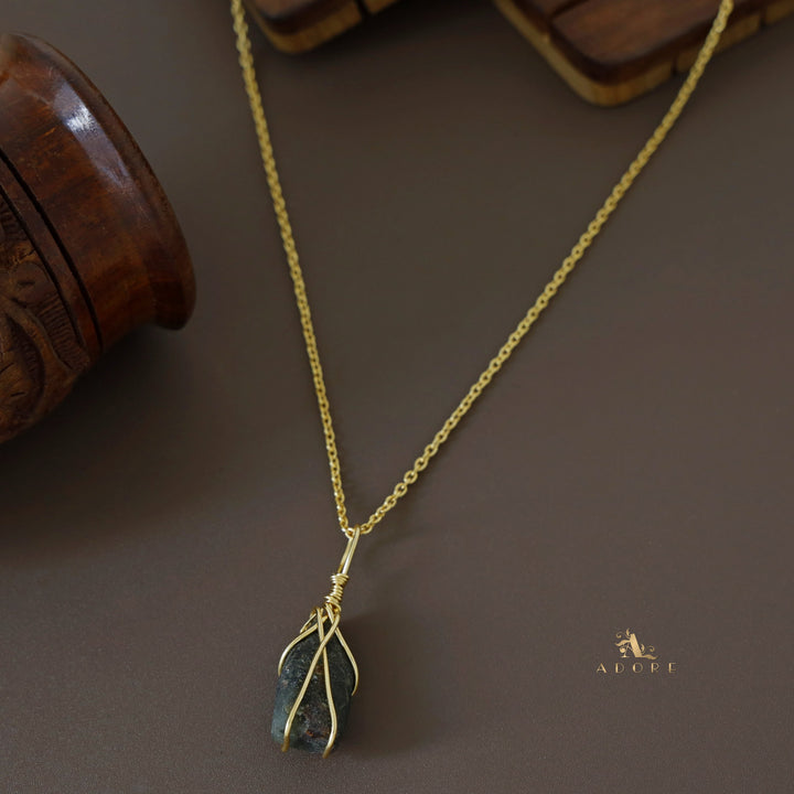 Zinnia Binded Raw Stone Neckpiece