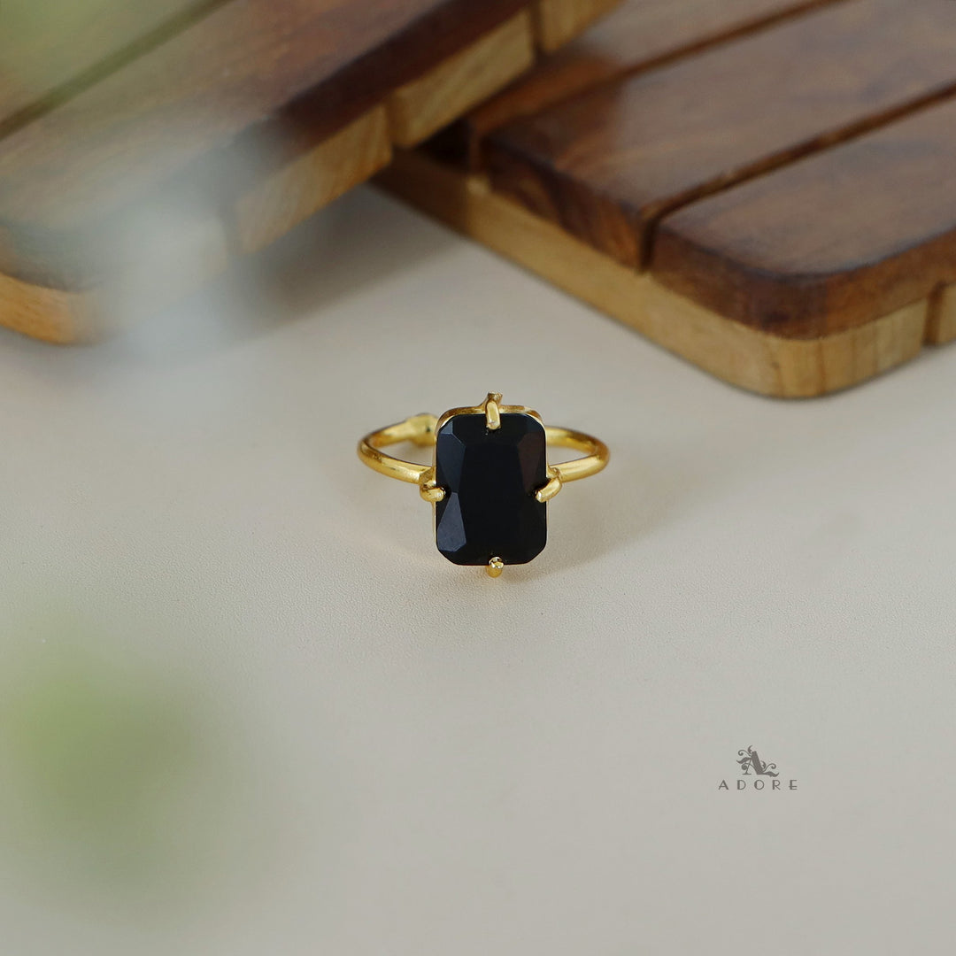 Rinza 4 Claw Glossy Rectangle Ring