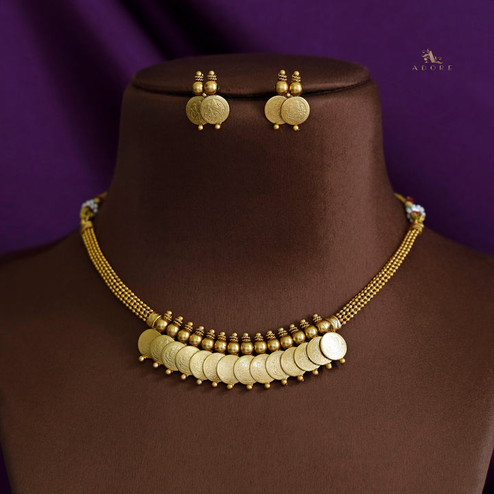 Aruni Kashi Devi Short Neckpiece with Earring