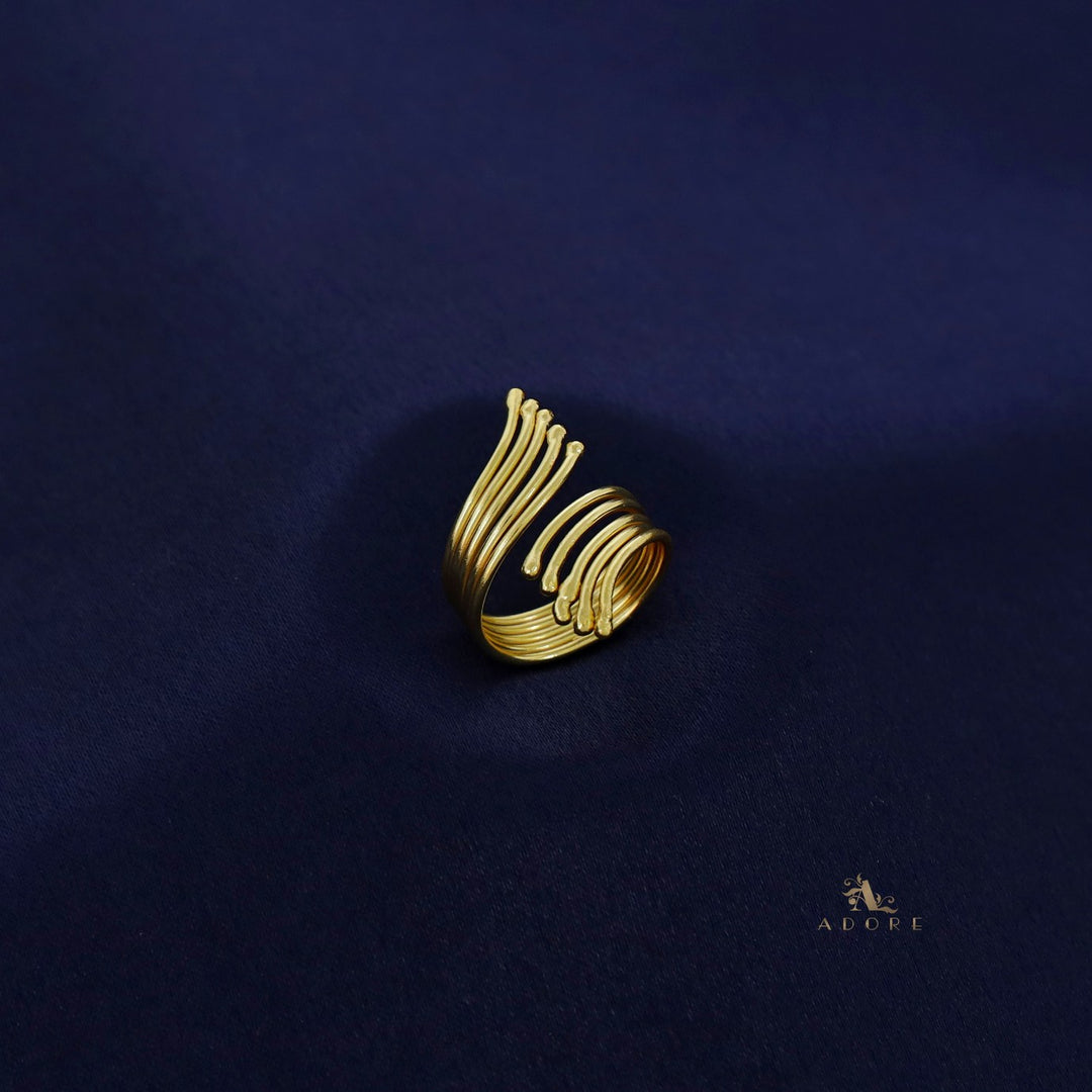 Bryce Golden Curl Ring