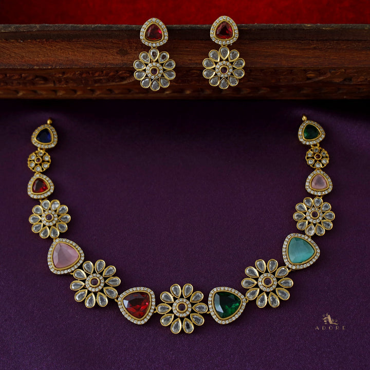 Premium Curvy Triangle Flower Neckpiece With Earring