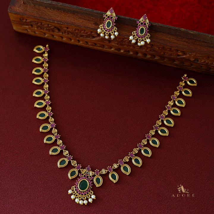Devansha Palakka Short Neckpiece With Earring