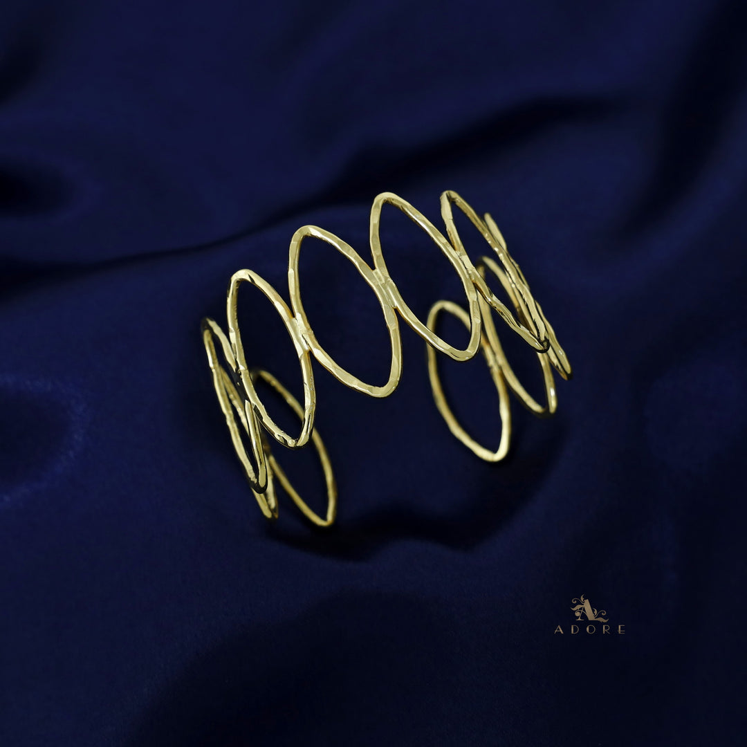 Shravya Golden Oval Bracelet