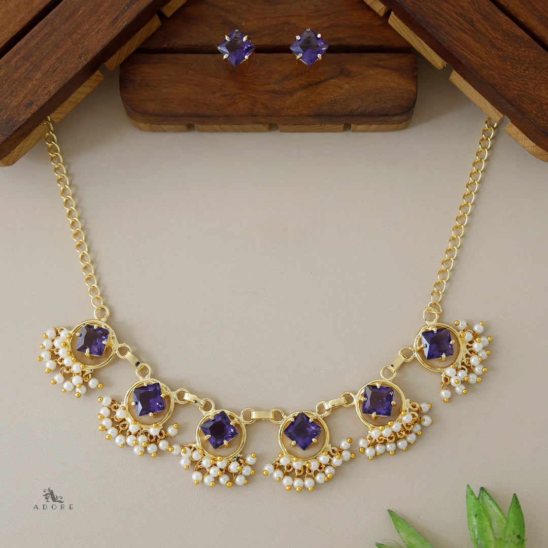 Nowruz Glossy Diamond Circle Short Neckpiece with Stud