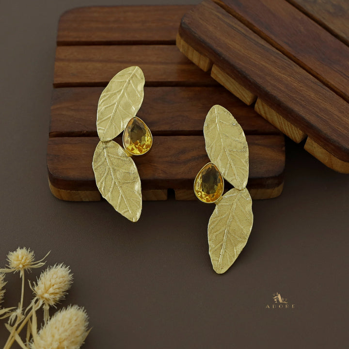 Izza Golden Leafy Glossy Stone Earring