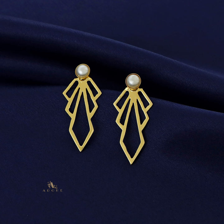 Lavenka Golden Arrow Round Stone Earring