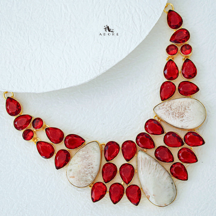 Vangeline Neckpiece