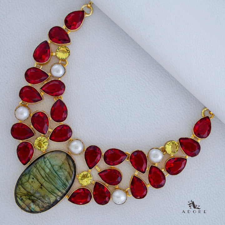 Anaisa Bold Neckpiece