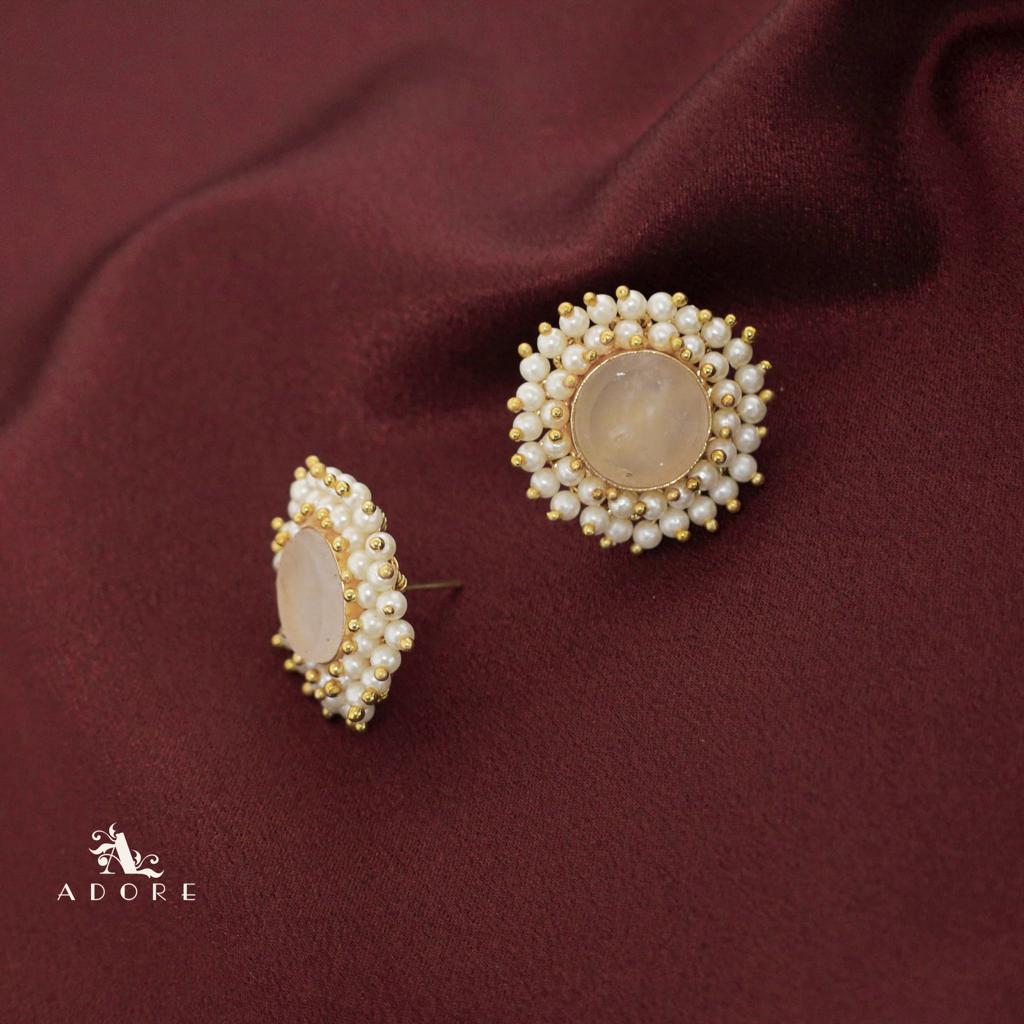Juvi Round Cluster Pearl Earring