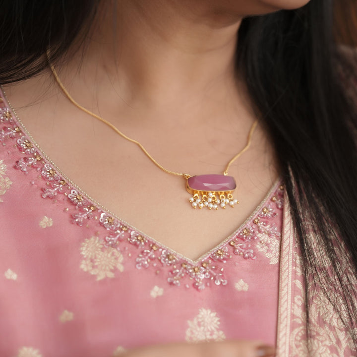 Garima Pearl Neckpiece