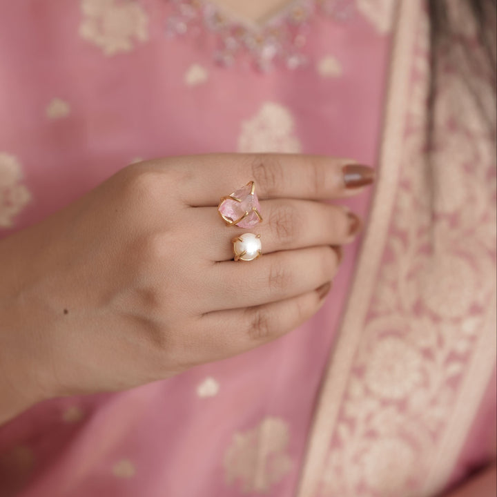 Eza Dyed Stone Plus Pearl Ring
