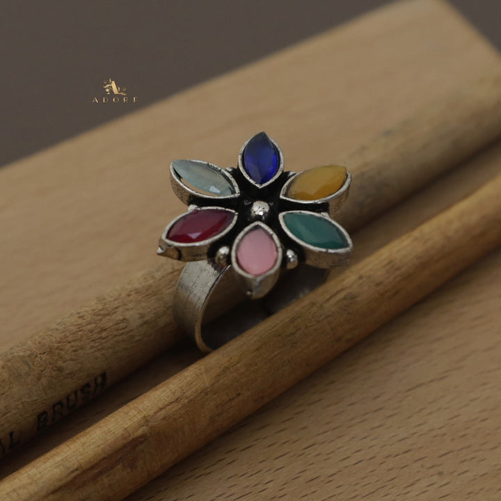 Flora Glossy Flower Ring