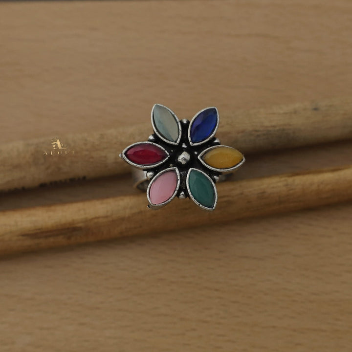 Flora Glossy Flower Ring