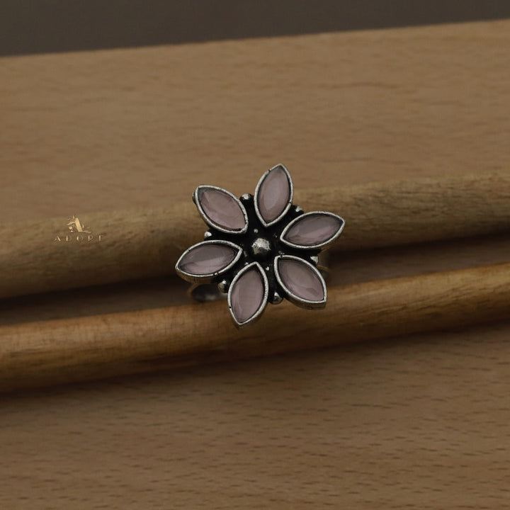 Flora Glossy Flower Ring