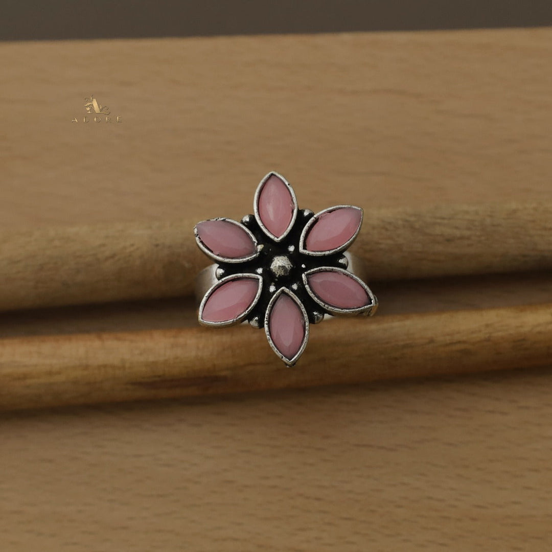 Flora Glossy Flower Ring