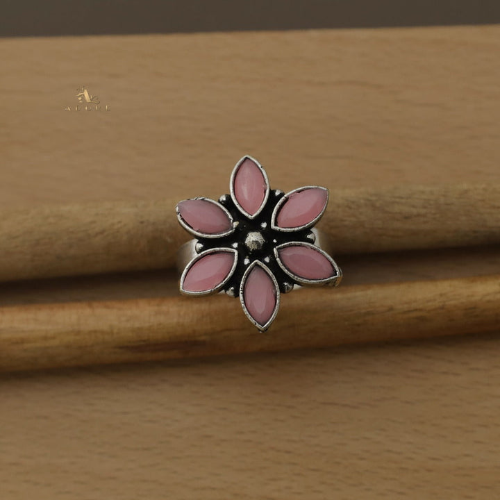 Flora Glossy Flower Ring