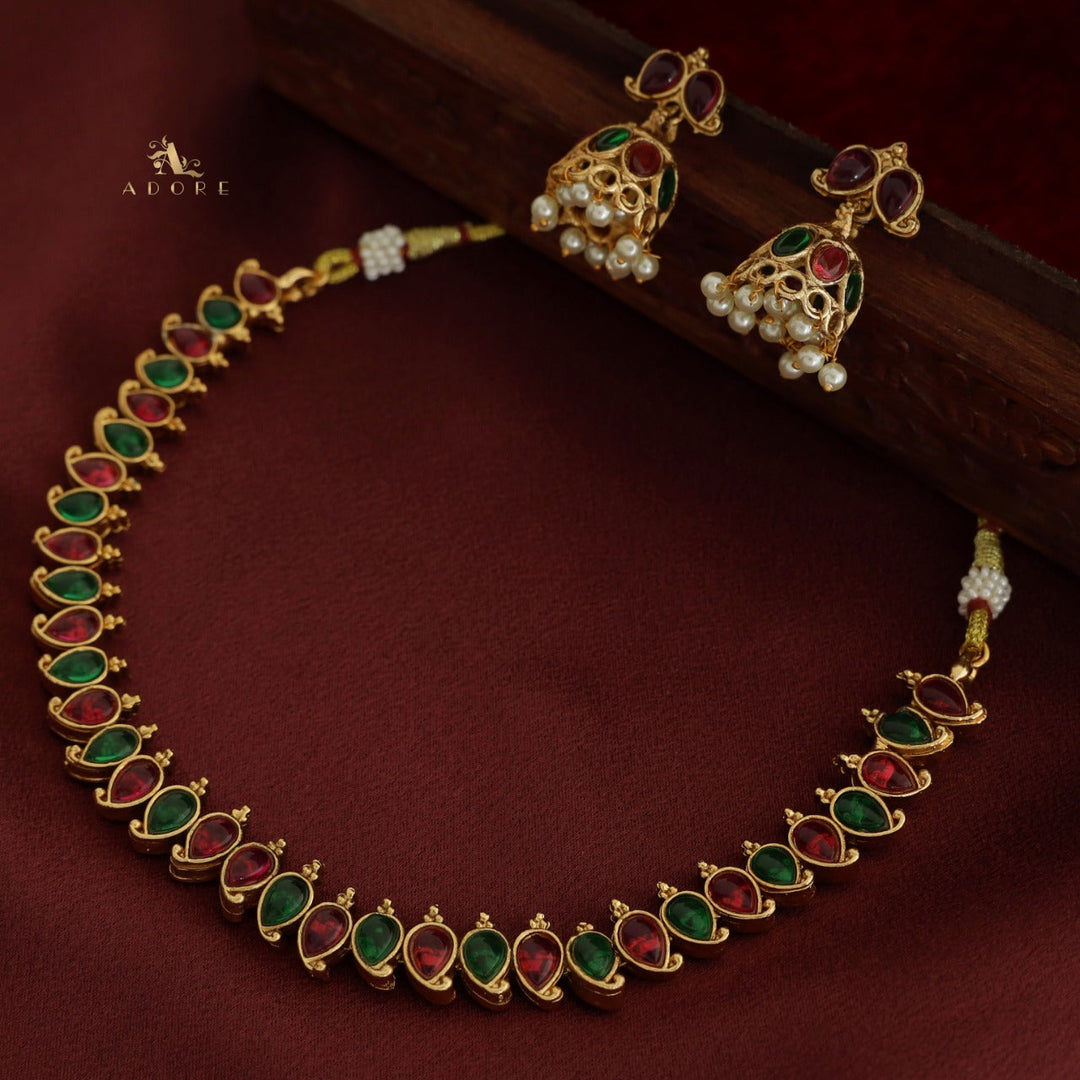 Yashwasi Reversible Neckpiece With Earring
