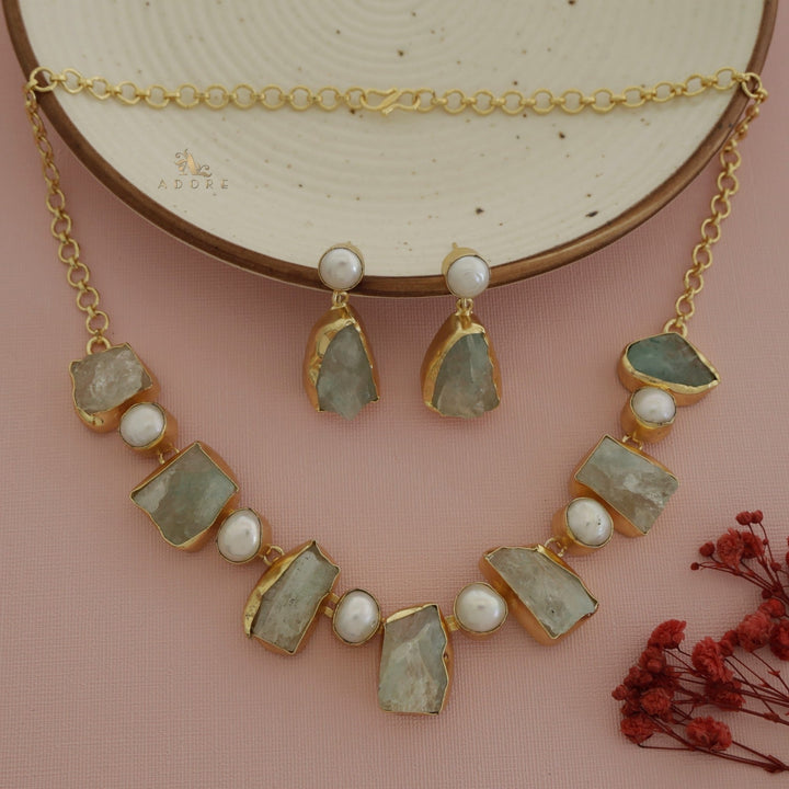 Pegasus Rugged Stone Neckpiece With Earring