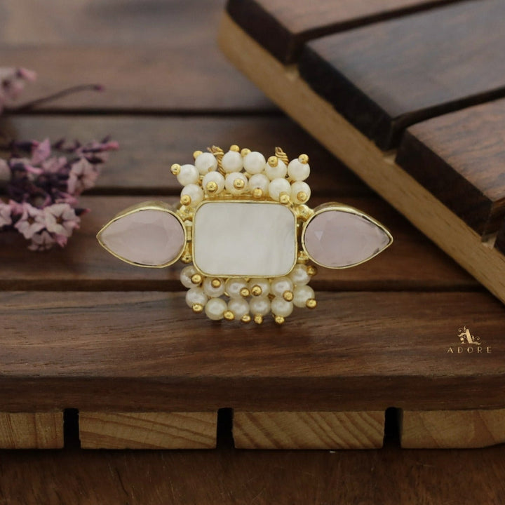 Glossy krizva MOP Rectangle Cluster Pearl Ring