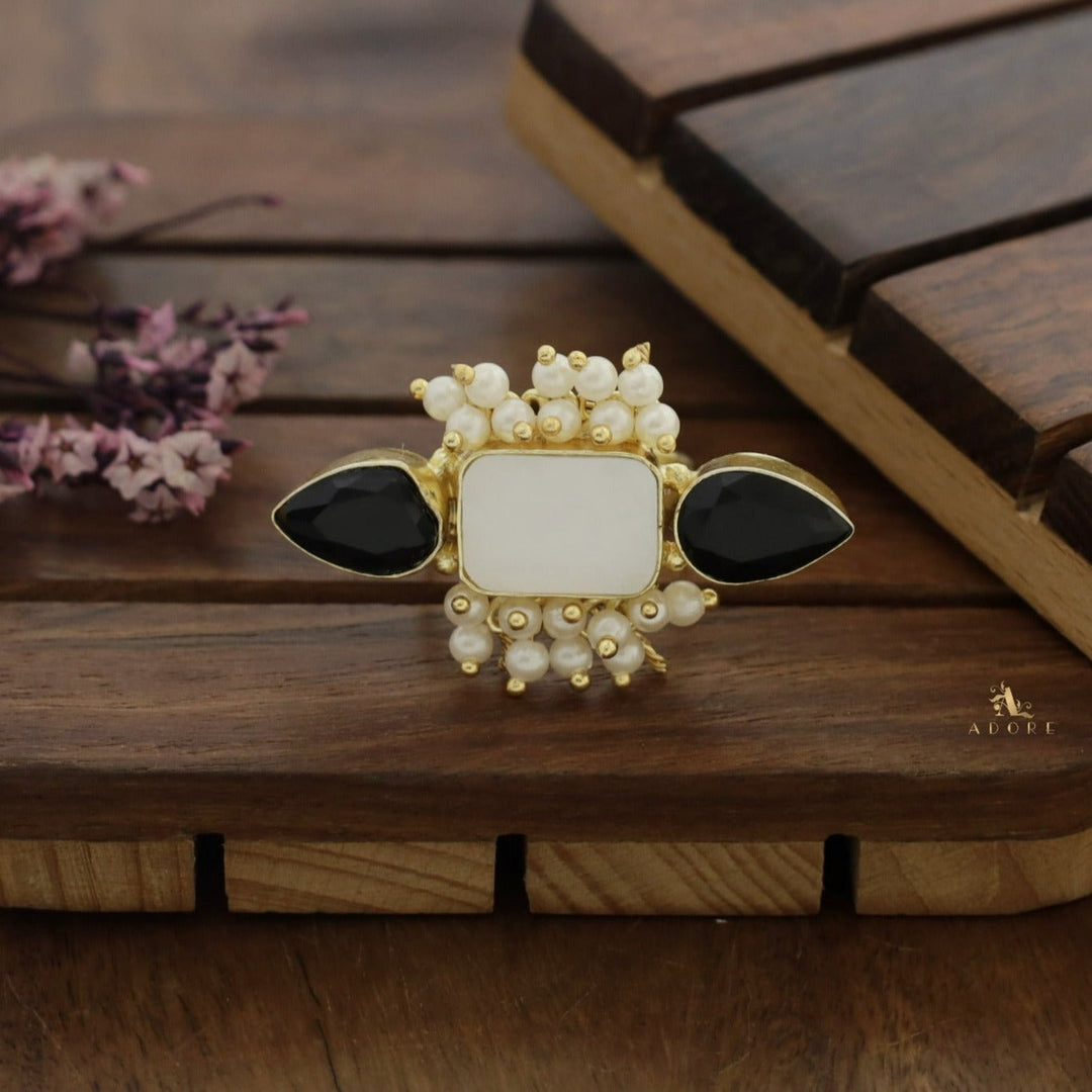 Glossy krizva MOP Rectangle Cluster Pearl Ring