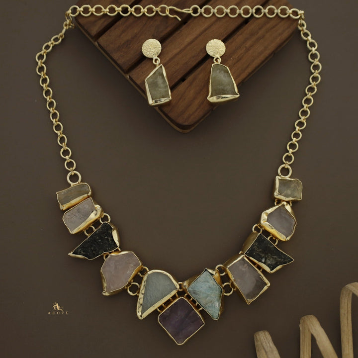 Raw Stone Hazel Neckpiece with Earring