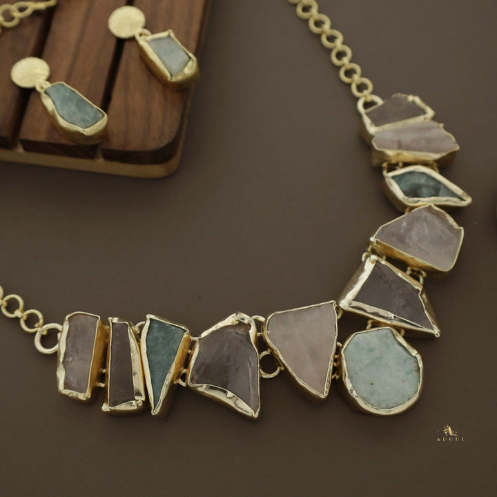 Raw Stone Hazel Neckpiece with Earring
