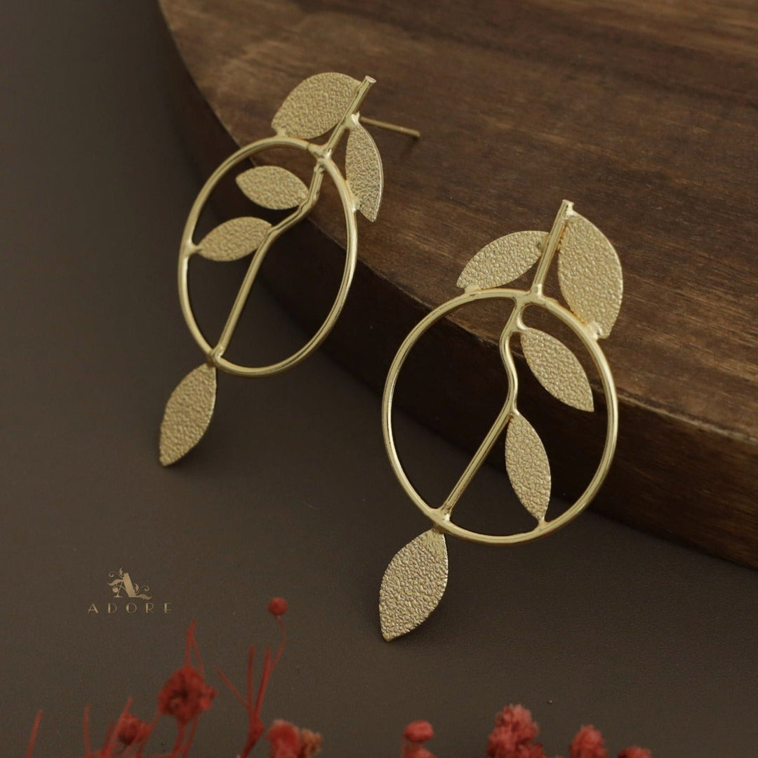 Golden Round Stem Leafy Earring