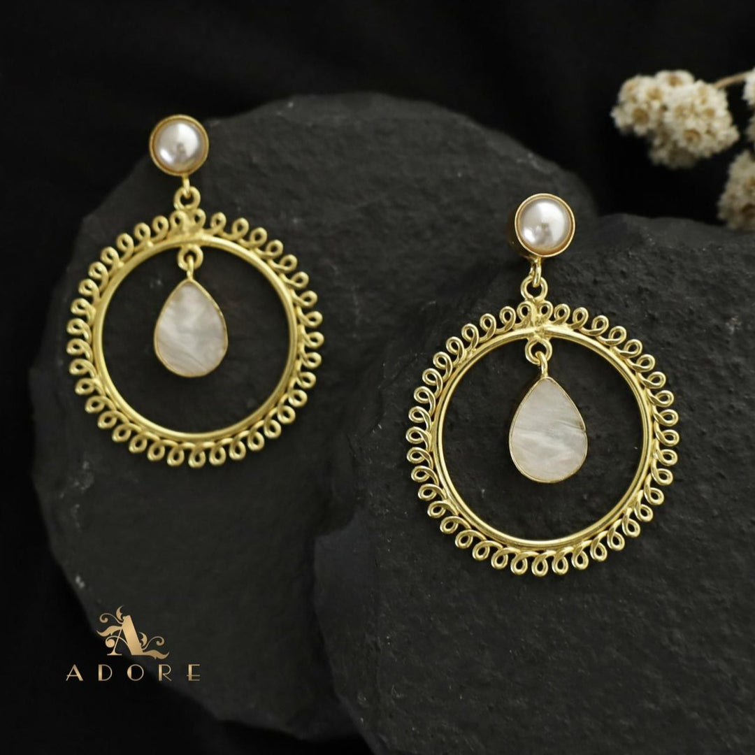 Pearl & Golden Round MOP Drop Earring