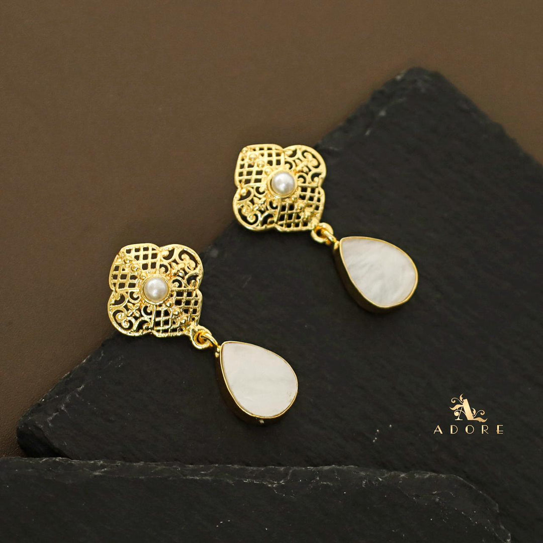 Golden Ryna Glossy Drop Earring