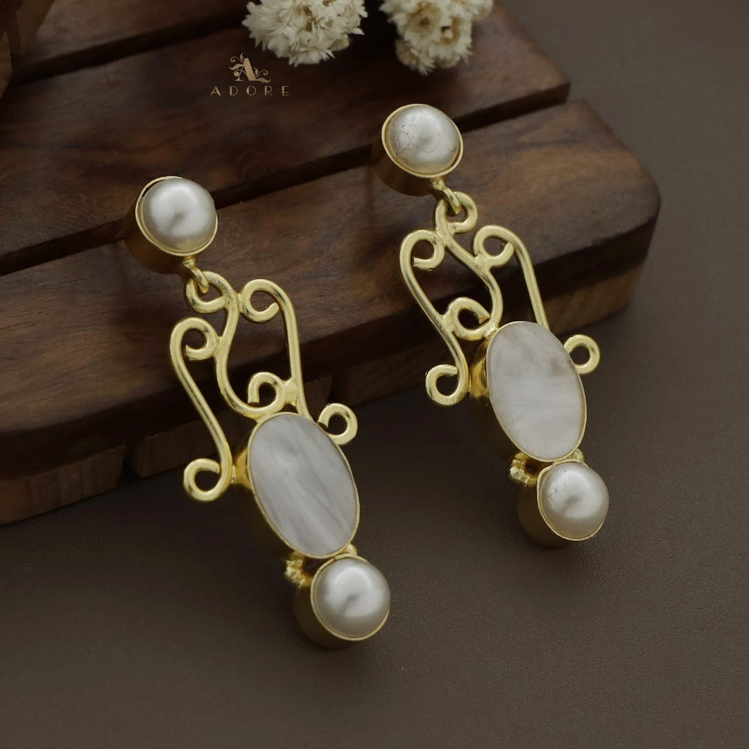 Pearly Oval MOP Earring