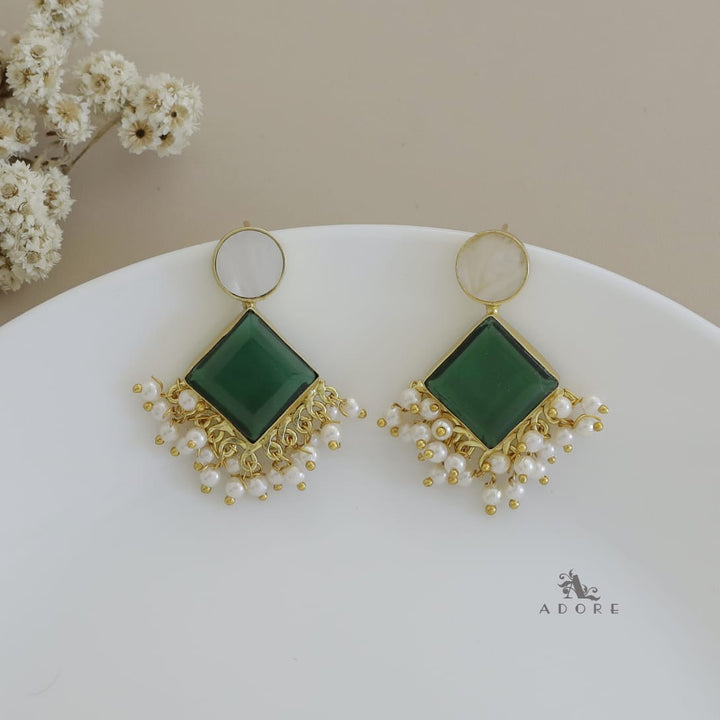Glossy Round & Diamond Cluster Pearl Earring