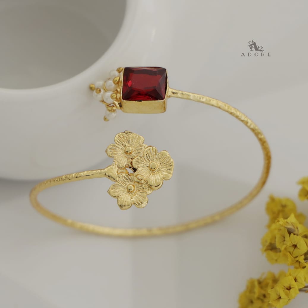 Glossy Square Cluster Flower + Pearly Bangle