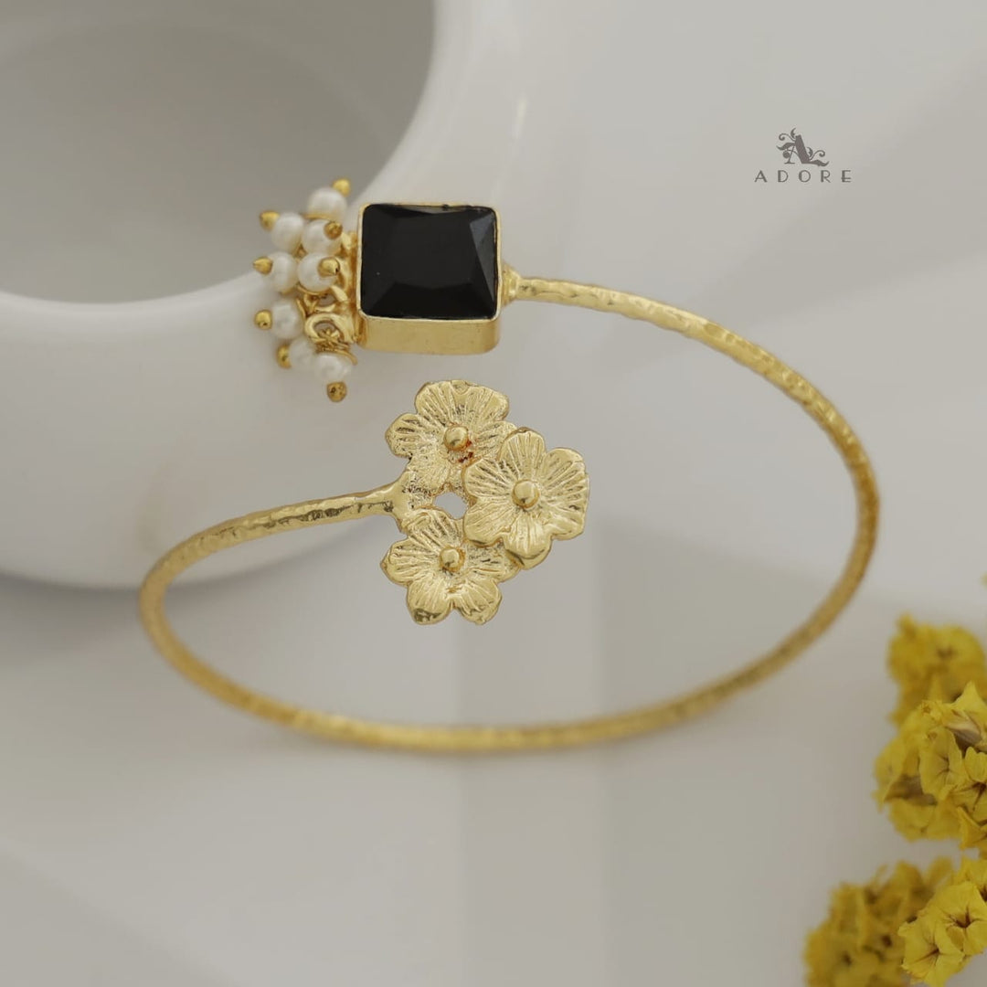 Glossy Square Cluster Flower + Pearly Bangle