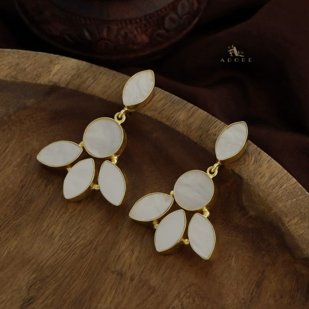 Tetra Ellipse + Round MOP Earring