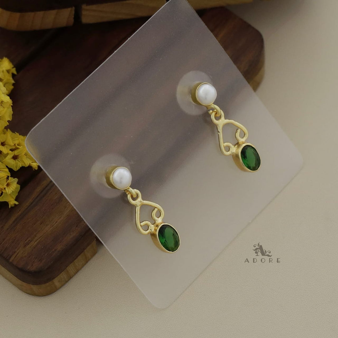 Xiti Glossy Oval Pearl Earring