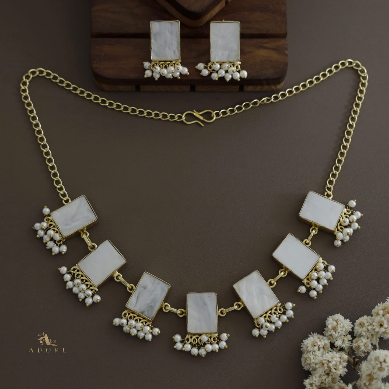 Alessandra MOP Rectangle Pearl Choker/Short Neckpiece With Earring
