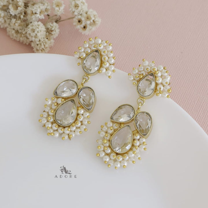 Tetra Glossy Drop Cluster Pearl Earring