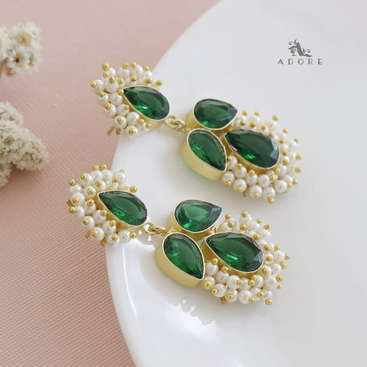 Tetra Glossy Drop Cluster Pearl Earring