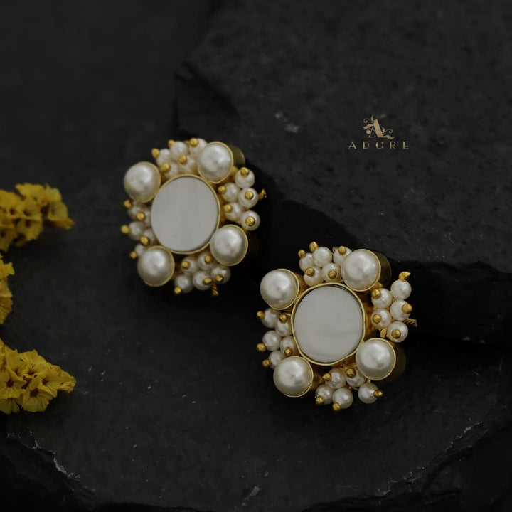 Nylah MOP Pearl Earring