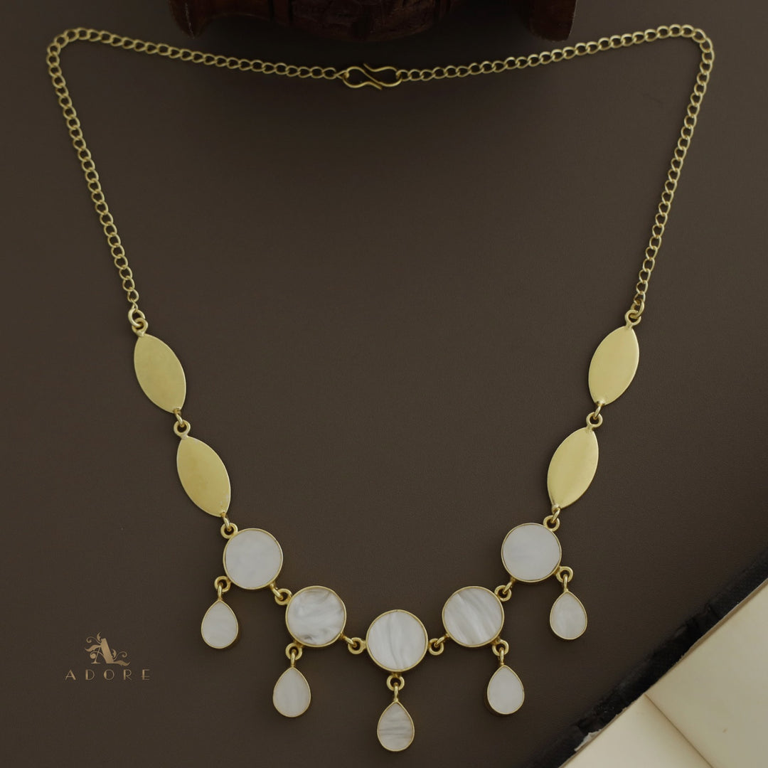 Golden Ellipse Round & Drop MOP Short Neckpiece