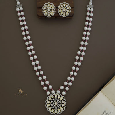 Hiranika Dual Tone Kundan Long Neckpiece With Earring