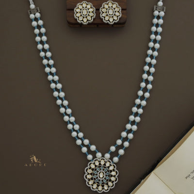 Hiranika Dual Tone Kundan Long Neckpiece With Earring