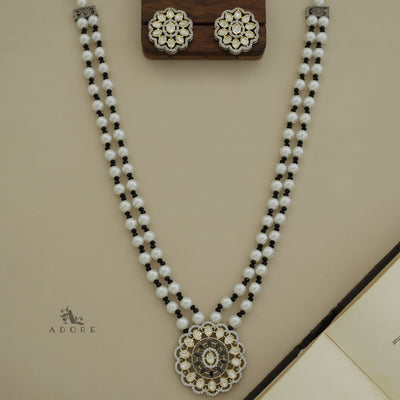 Hiranika Dual Tone Kundan Long Neckpiece With Earring