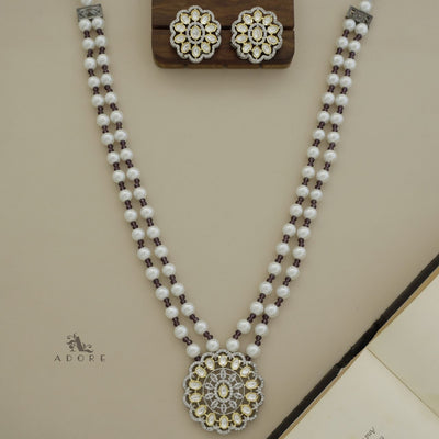 Hiranika Dual Tone Kundan Long Neckpiece With Earring